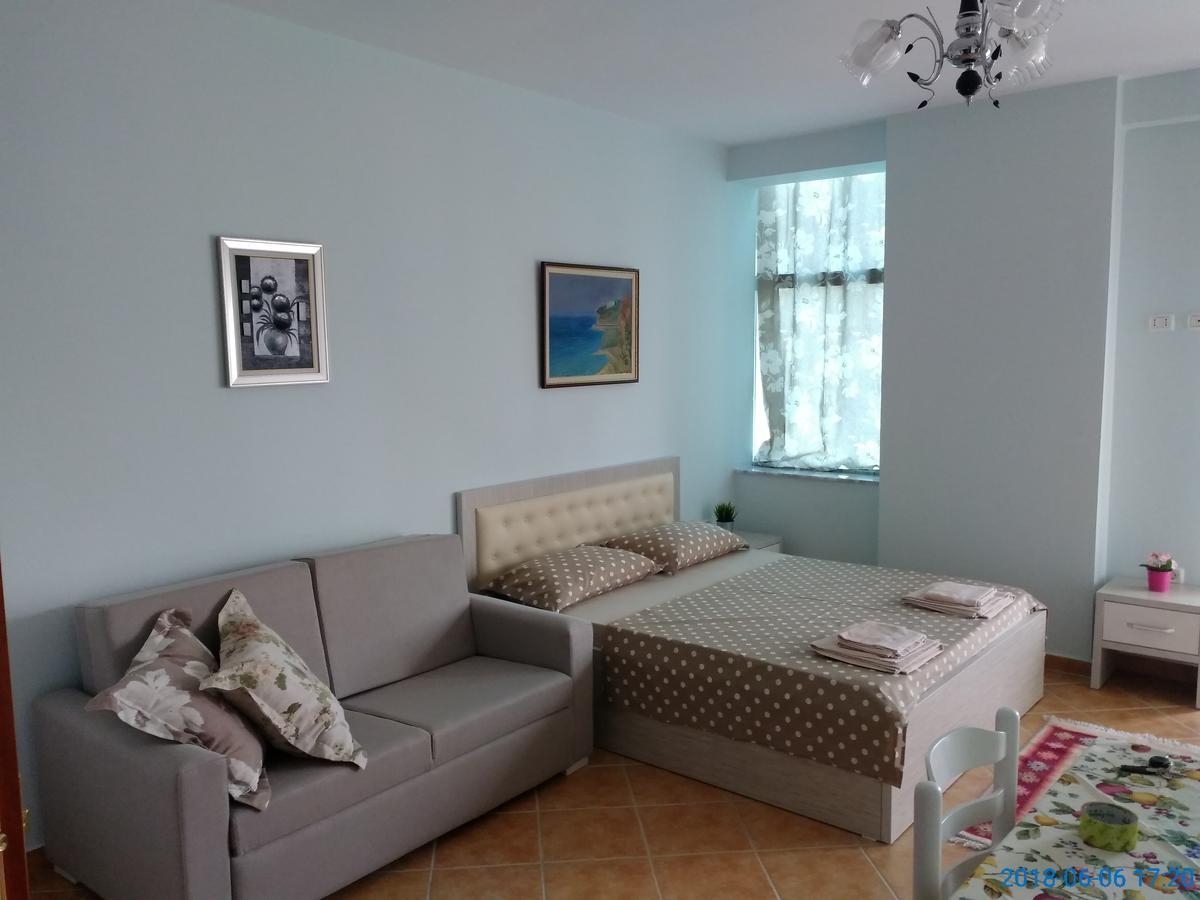Lungomare Seaview Apartamento